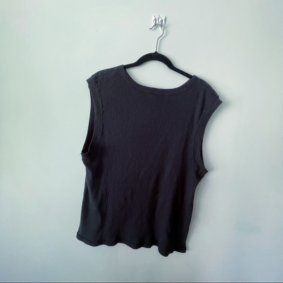 🪐SO Black Tank Top in xl🪐 - Picture 2 of 3